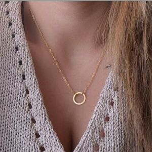 Chic Gold Ring Pendant Necklace